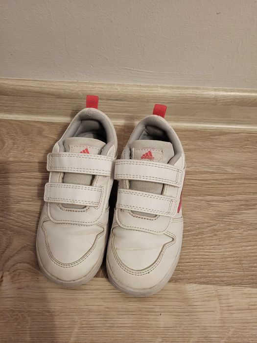 Adidasi copii nr 26