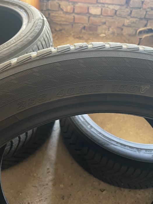 Зимни гуми YOKOHAMA 255/40/19