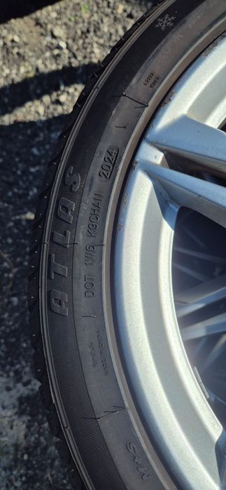 Vând jante 5x112 r18 cu cauciucuri iarna aproape noi