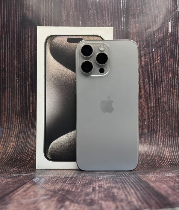 Айфон Iphone 15 Pro Max 256gb в новом состоянии ,на гарантии