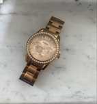 Часовник fossil розово злато