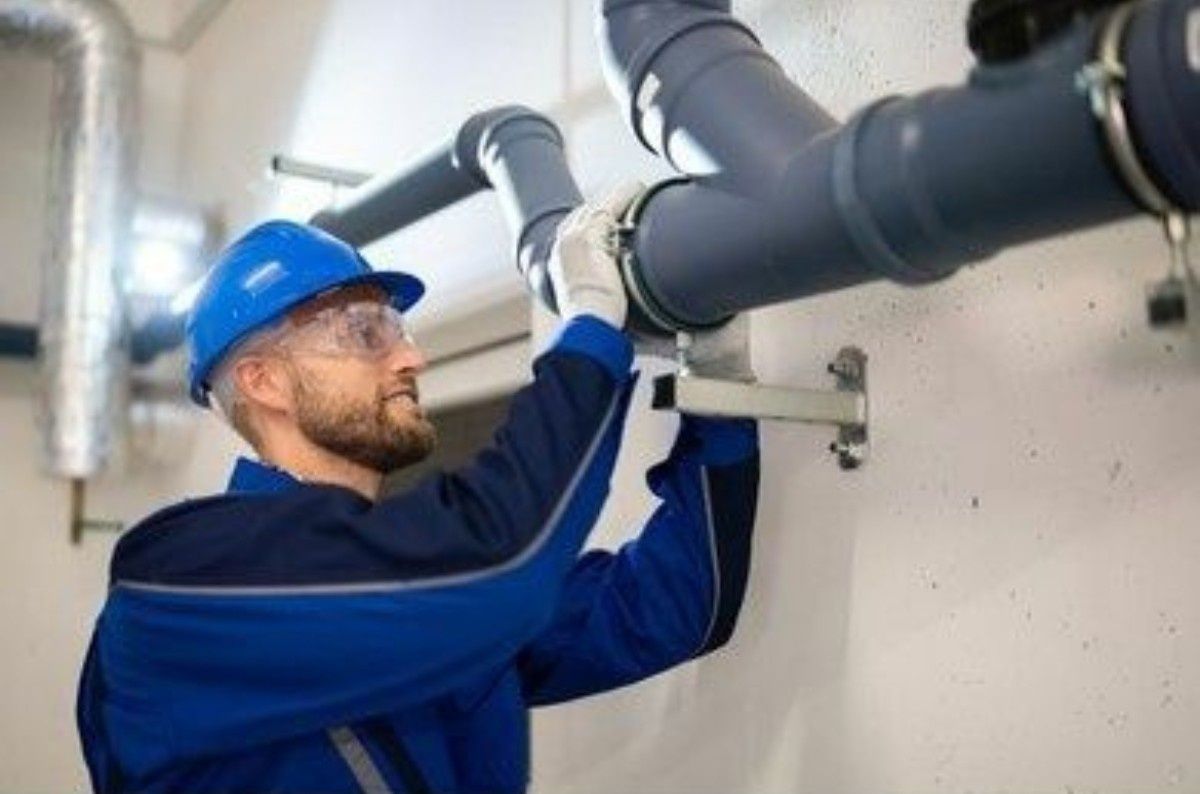 Instalator sanitare și termice urgente non stop