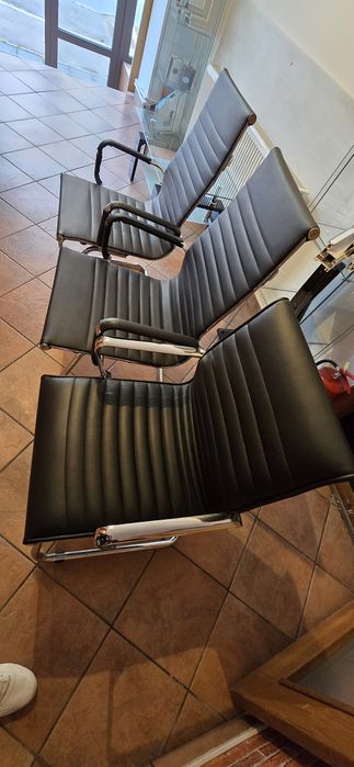 Vand mobilier showroom