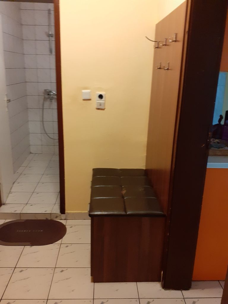 Дава се под наем Двустаен апартамент в Пазарджик, Център - 63 кв.м за 229.5 € - Снимка #7