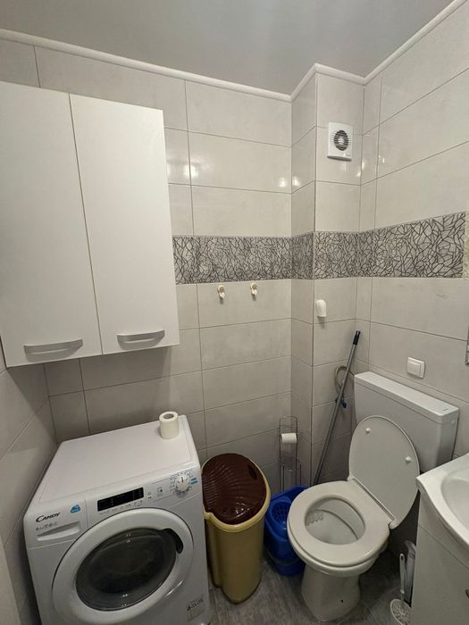 Apartament 3 camere , sector 4