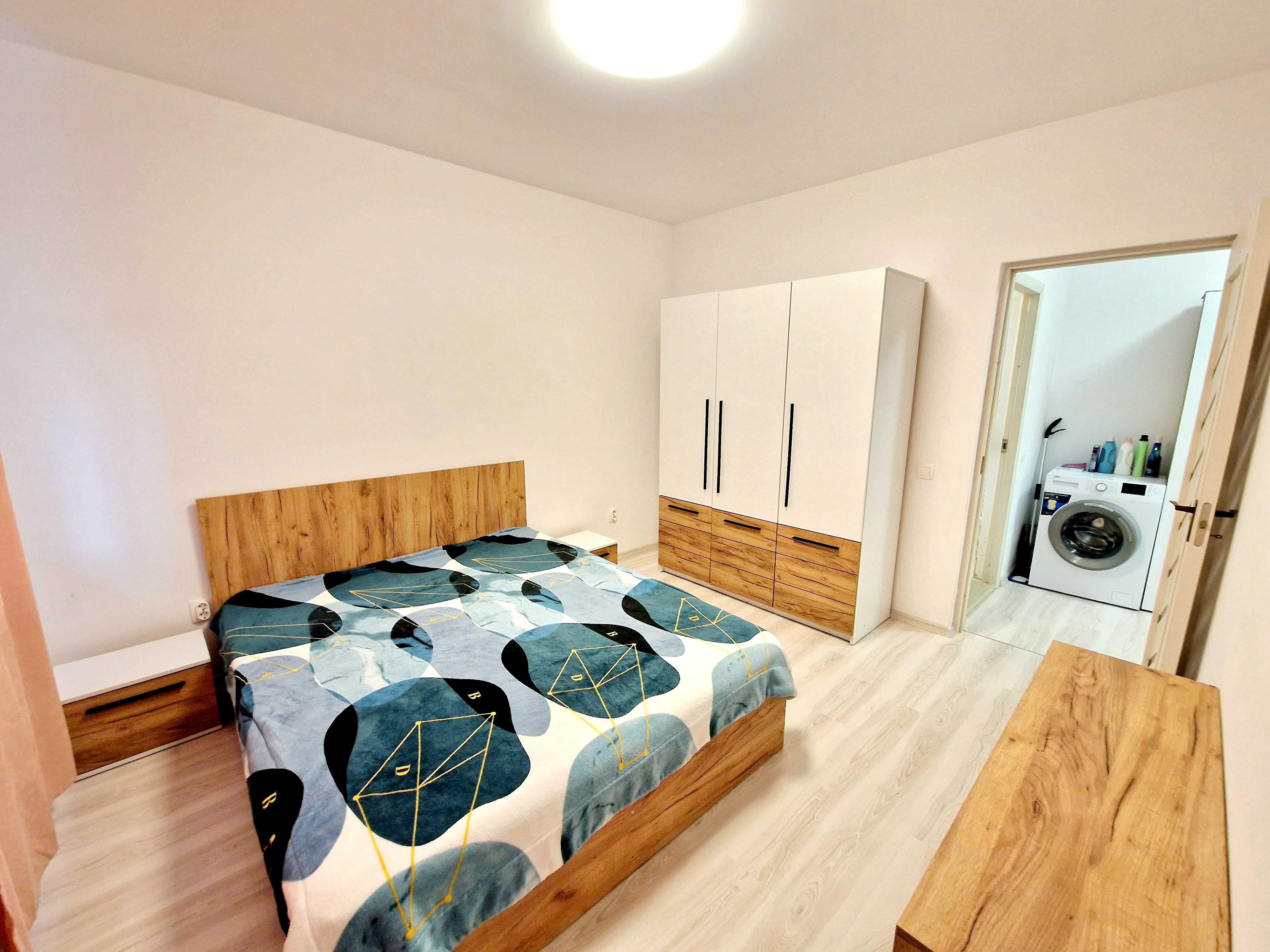 Apartament 2 camere decomandat cu loc parcare