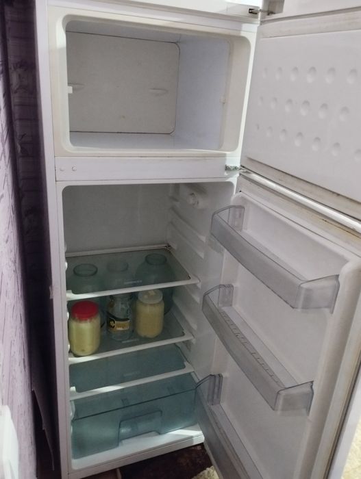 Продам холодильник
