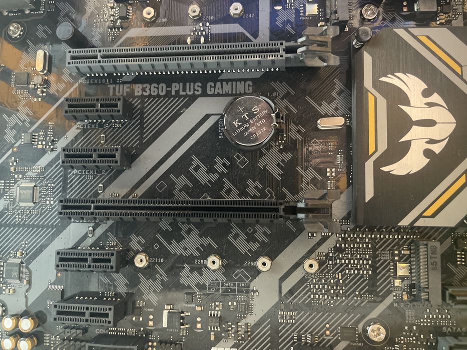 PC intel i5-8500, 16G ram, ssd, 4Tb hdd