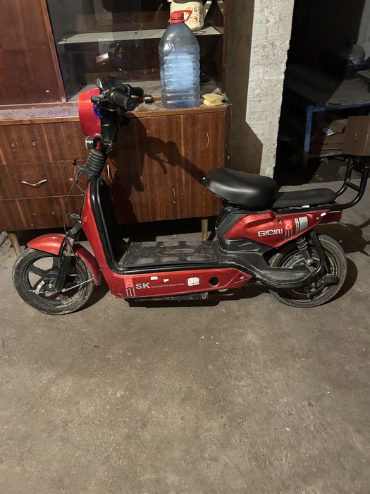 Скутер ск8 б/у