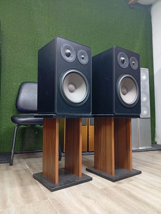 Тонколони BRAUN LS-100