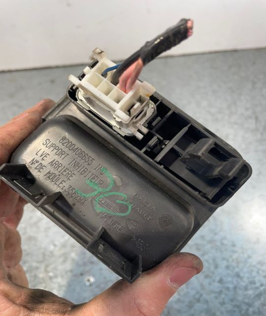 Panou blocare geamuri fata Dacia Logan a 2-a generatie