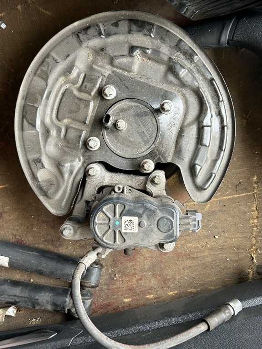 Fuzeta completa fara etrier stanga+dr Mercedes W177 A2474237600