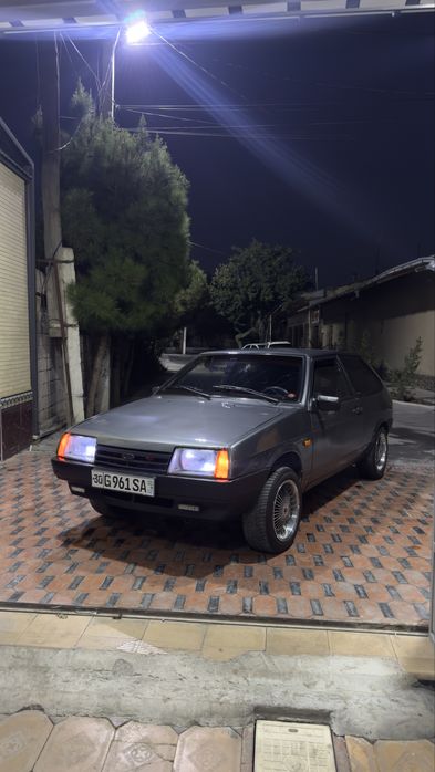 Vaz 2108 sotiladi