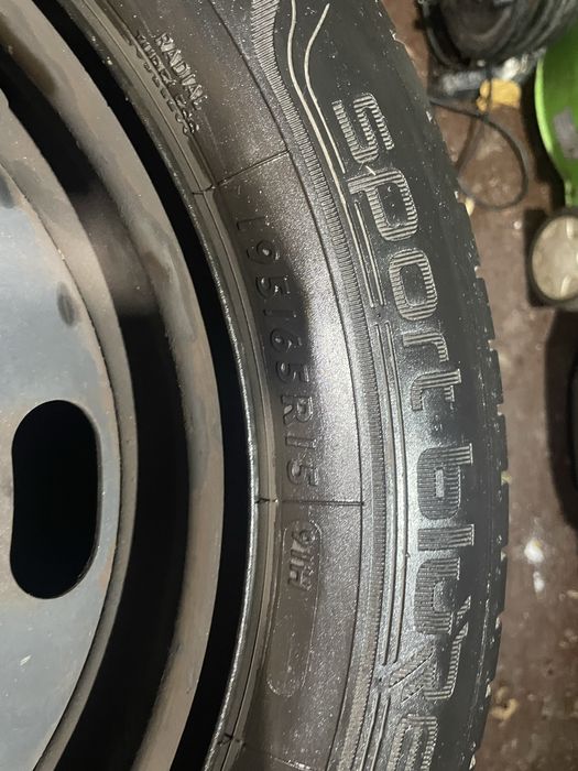 Jante + anvelope Dunlop vara 196 65 15