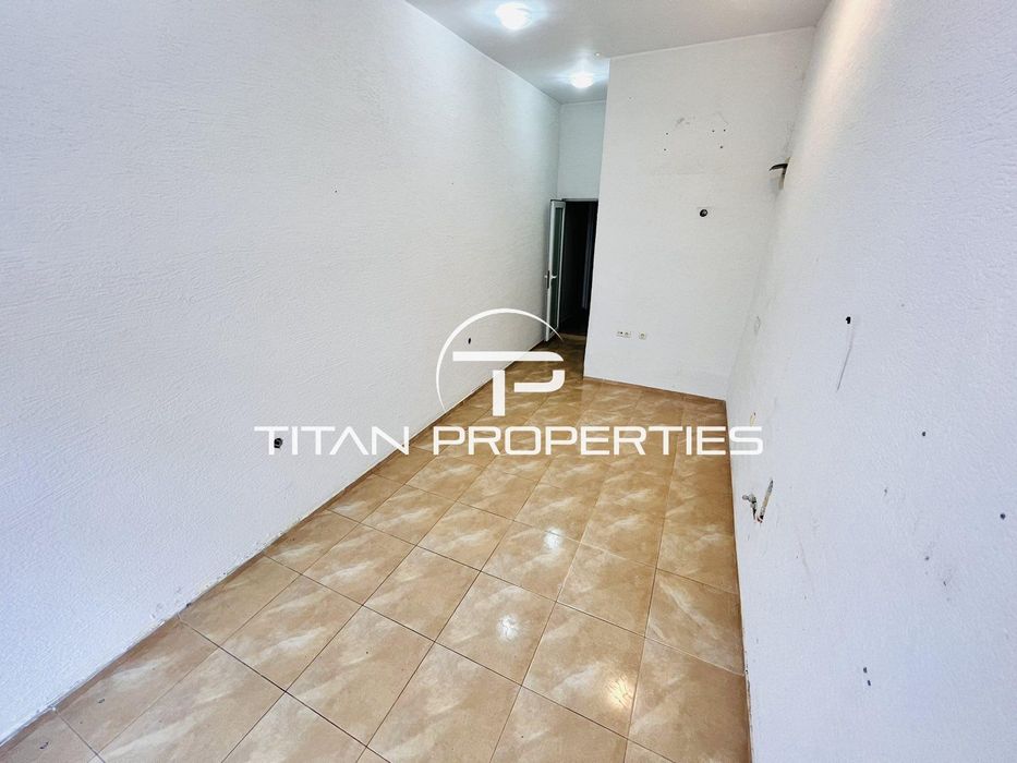 Дава се под наем Магазин в Бургас, Възраждане - 28 кв.м за 229.5 € - Снимка #1