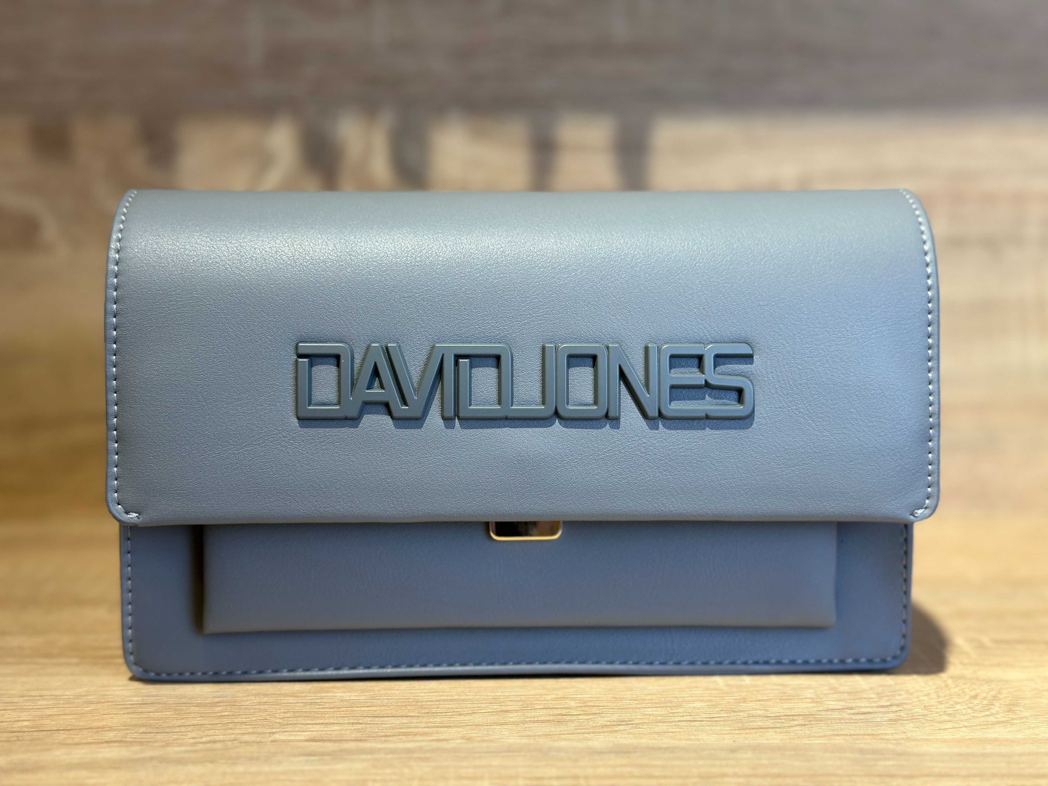 Оригинални чанти - David Jones