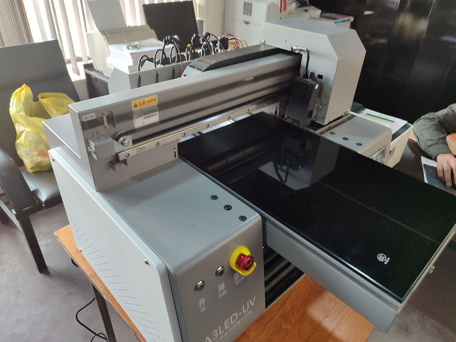 UV принтер, размер 30см×50см ишлаб турган апарат
