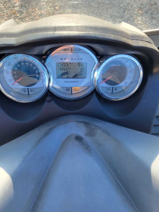 Vand Scuter Peugeot Satelis - 125cm3