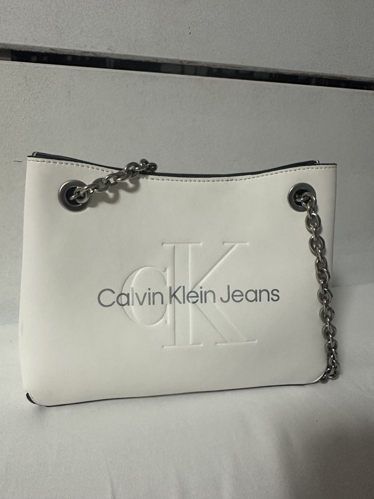 чанта Calvin Klein Jeans
