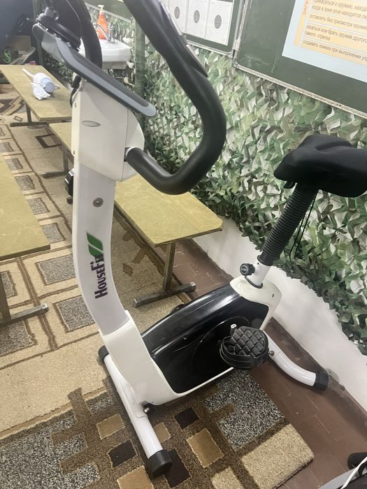 Продам электрическую дорожку с велотренажером