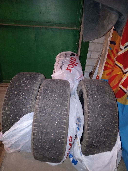 Продаётся шины резины зимние хорошего качества цена 50000тенге