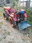 Tractoras pasquali
Vine însoțit de plug, freză și troliu.
