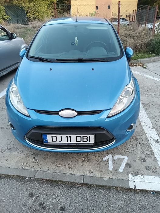Vând Ford fiesta de 14+GPL