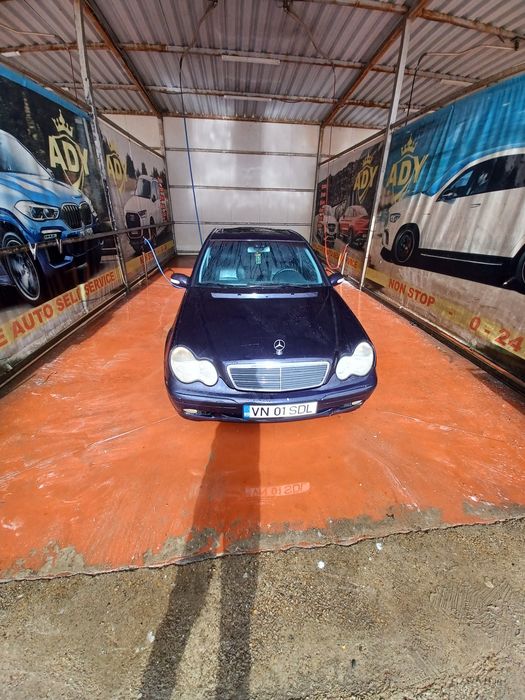Vând mercedez c clas 1.8 benzină