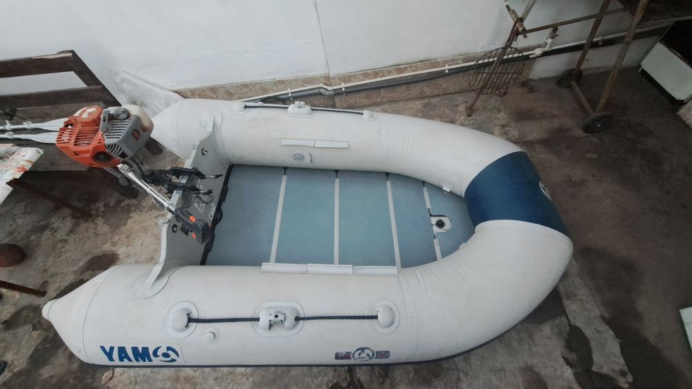 Vand barca cu motor sau schimb