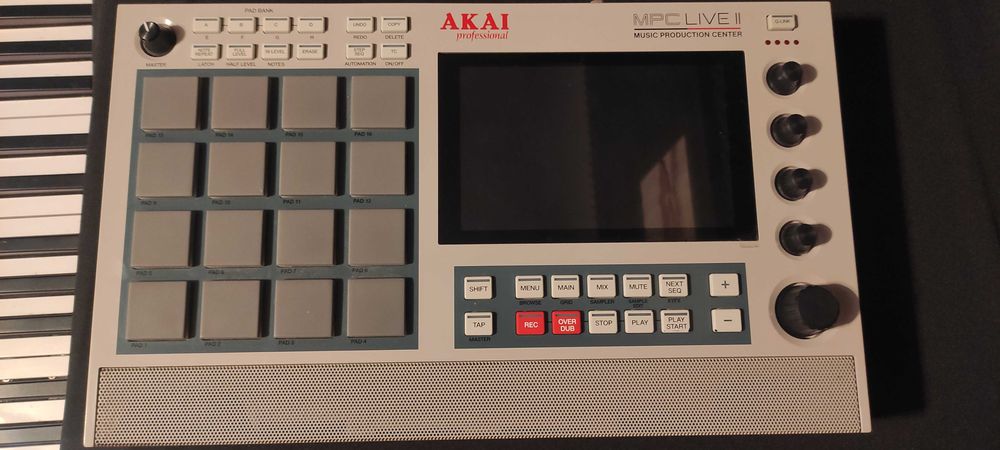 Vand - MPC Live 2 - Retro Edition