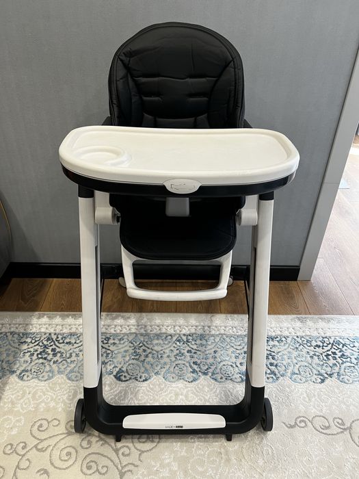 Стульчик для кормления Peg-Perego Siesta Follow Me