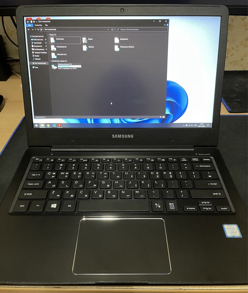 Samsung ноутбук. 13.3 дюйма. Core i5-7200U