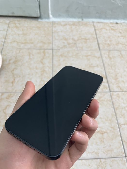 Продам iphone 13