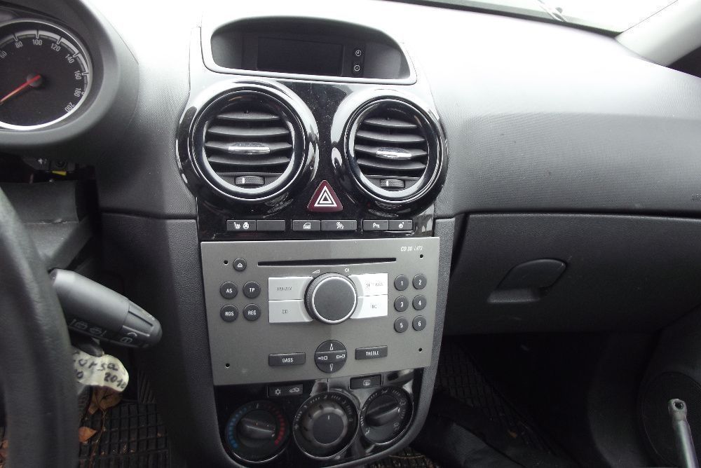 Display Opel Corsa D consola centrala cu display completa dezmembrez