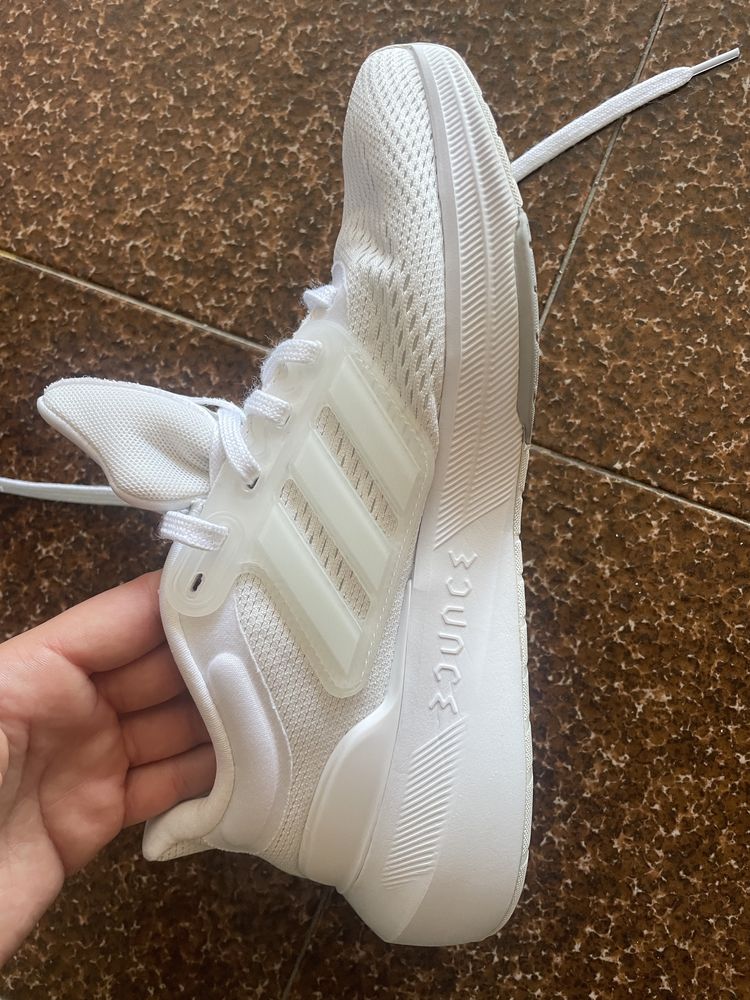 Оригинални мратонки за бягане Adidas
