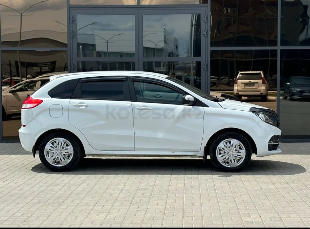 Лада xrey 2019 года