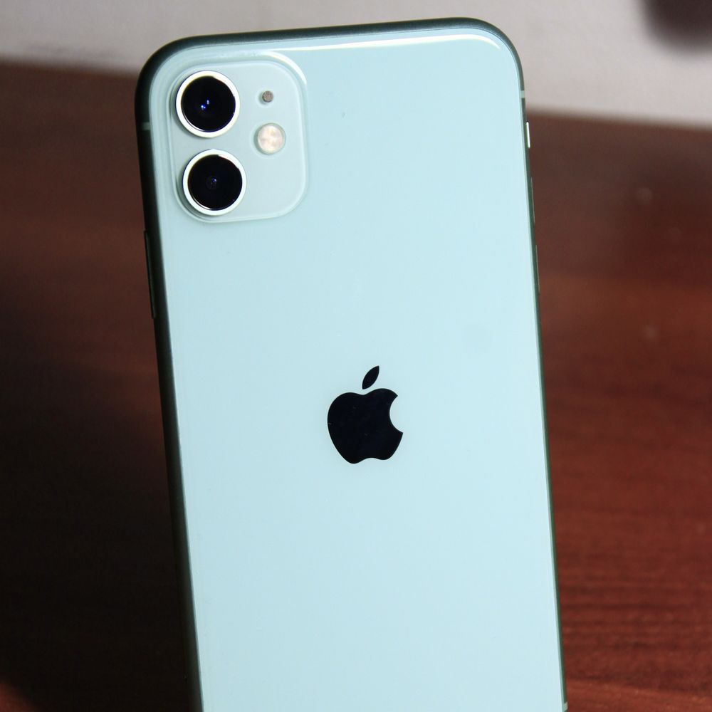 iPhone 11 green 64 gb