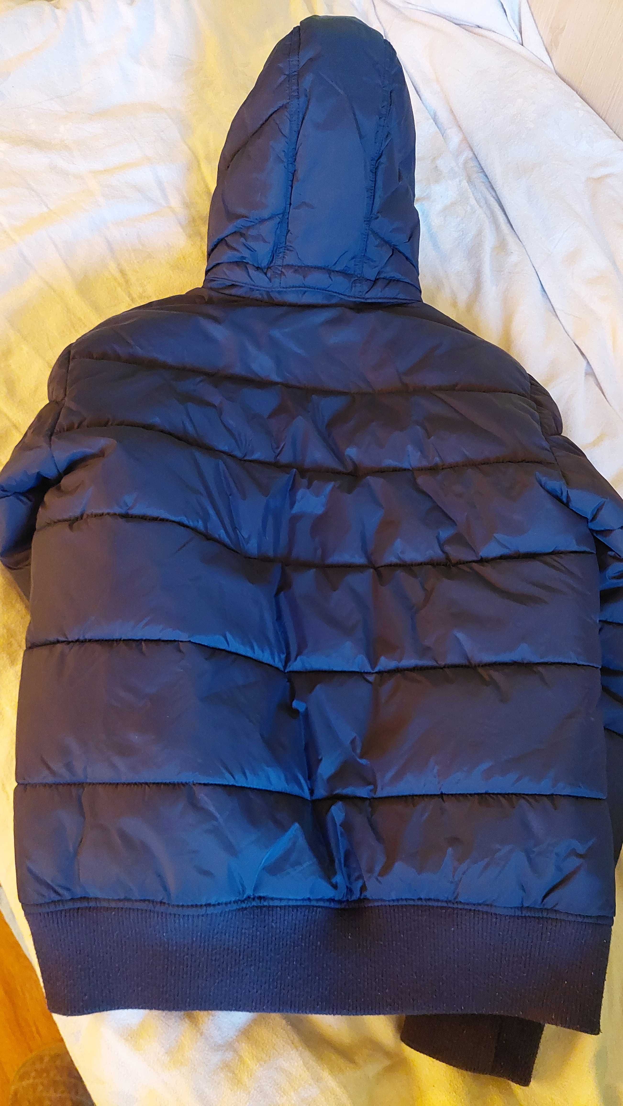 Vând geaca groasā H&M de băieti 164 cm