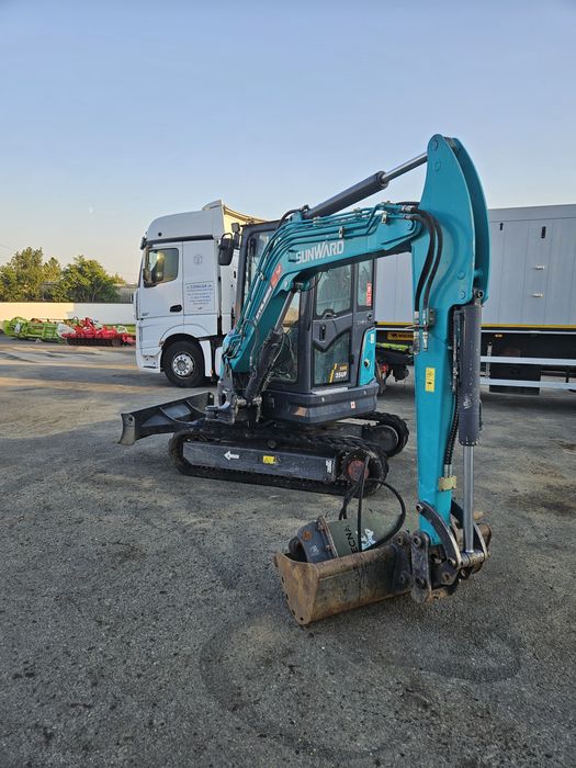 Mini Excavator Sunward SWE35UF