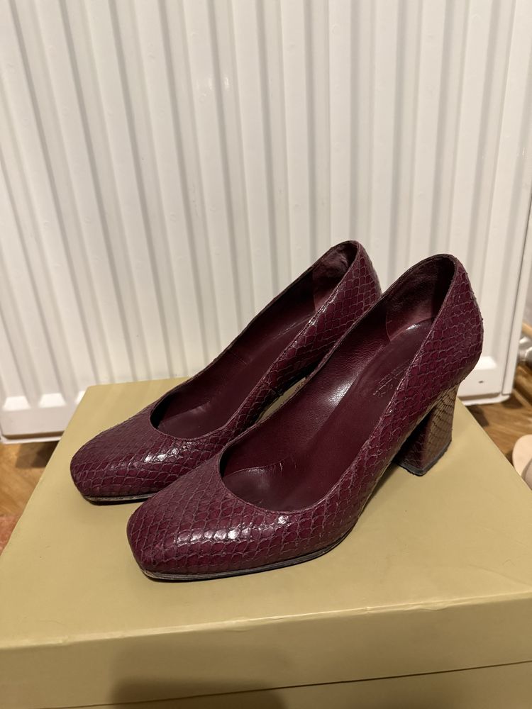 Pantofu cu toc max mara