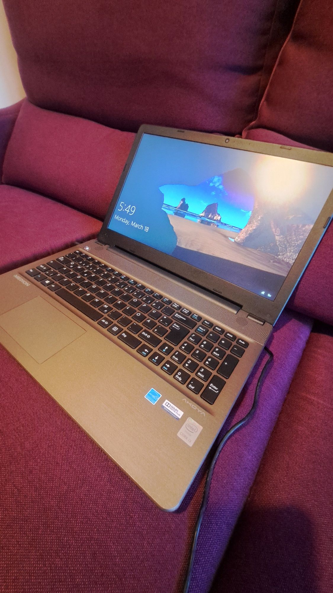 Laptop Medion Akoya E6416 i3 gen.5 SSD 8GB Ram