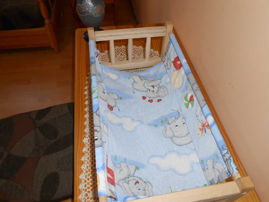 Натурално легло за кукла със хамак