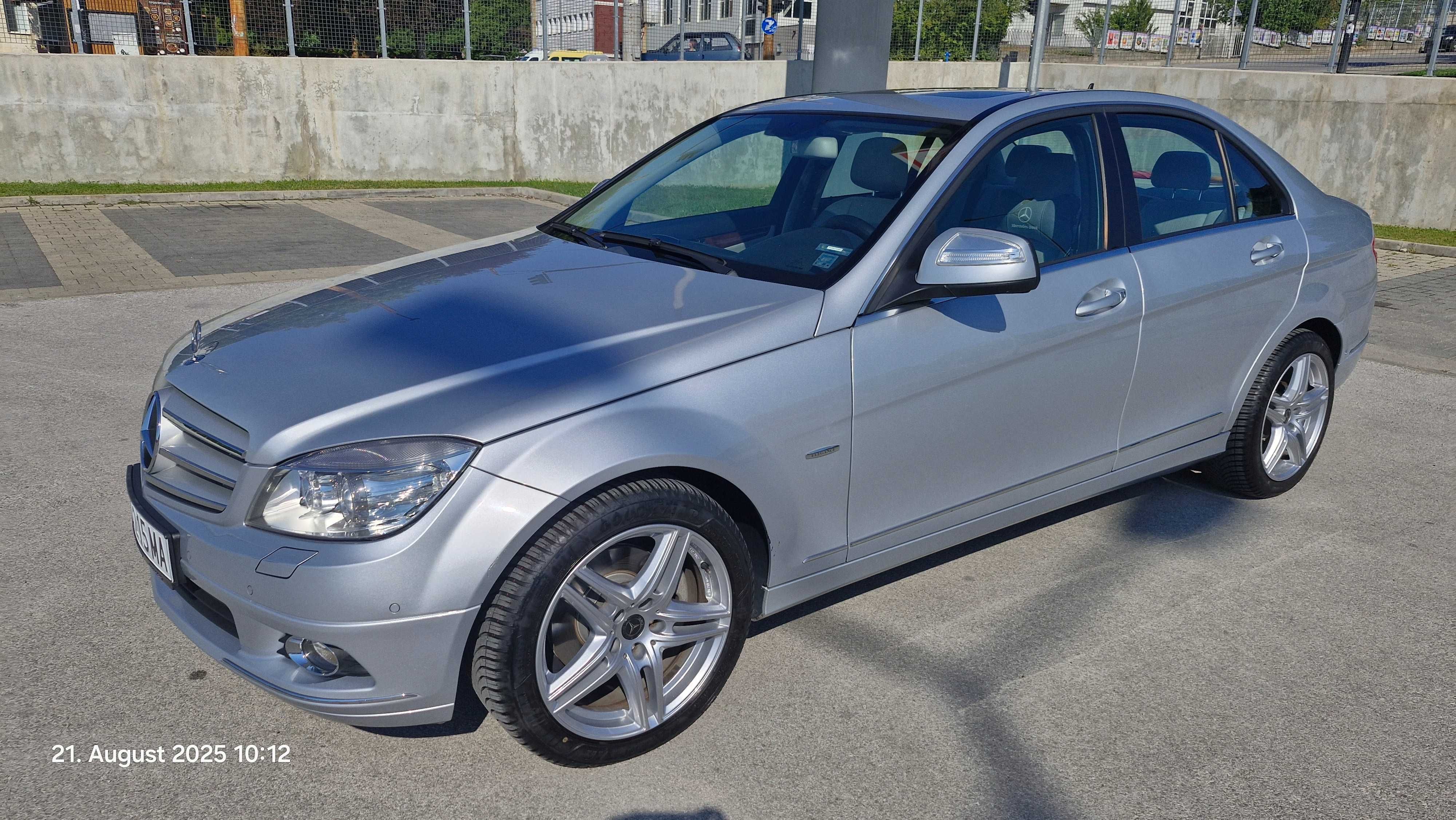 Mercedes-Benz C 230