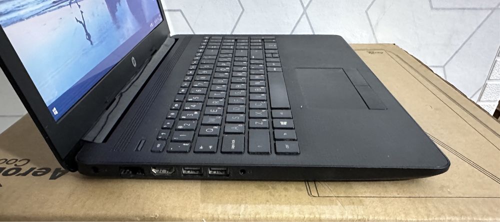 Игровой ноутбук intel Core i3-7020U/ОЗУ 8Gb/SSD 256Gb/MX 110 2Gb GDDR5