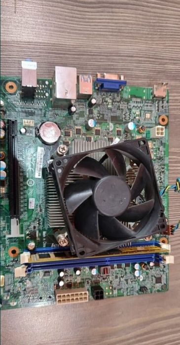 Sursa + placa de bază DDR3 + procesor i5 4460