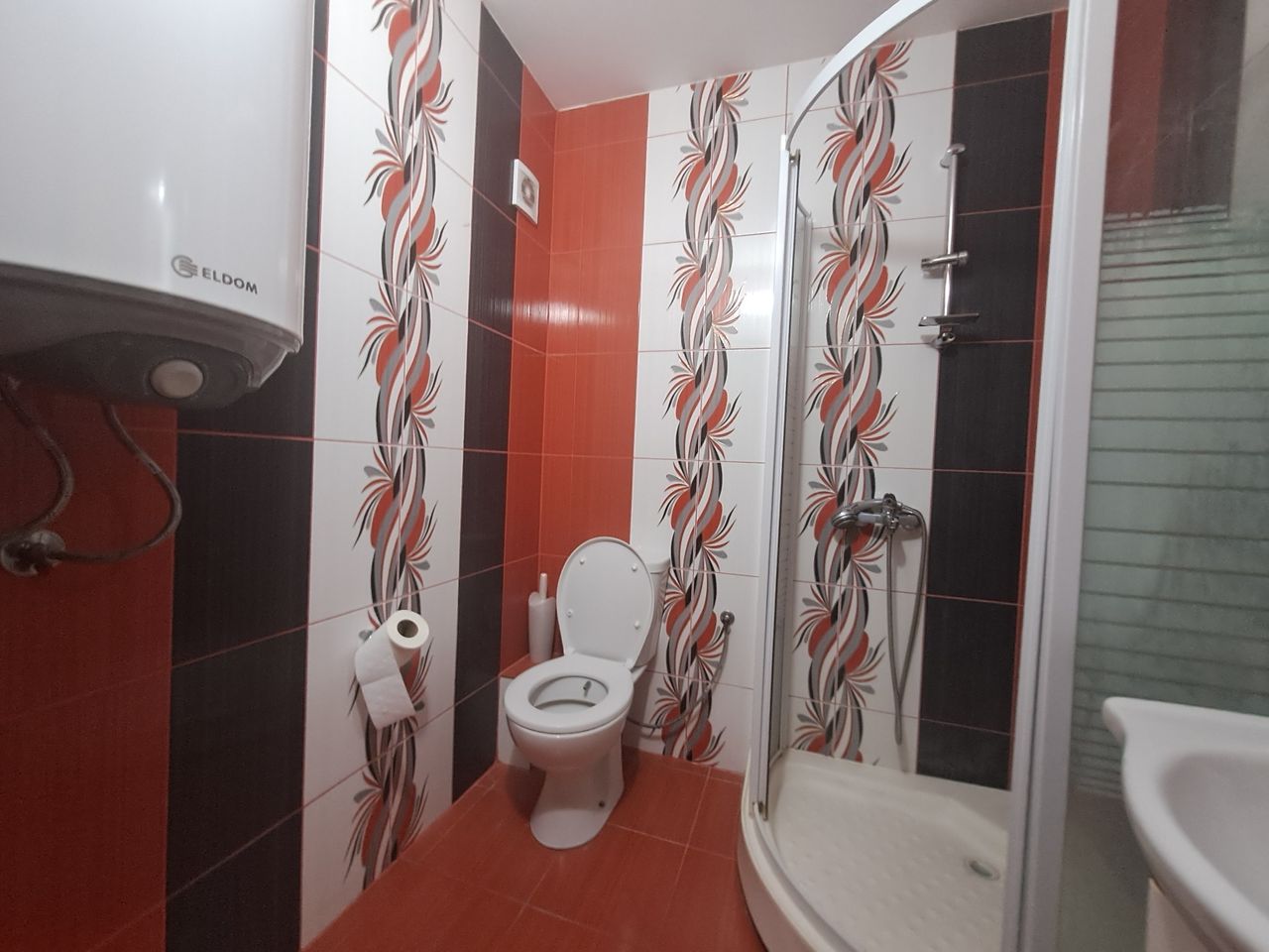 Продава се Двустаен апартамент в Бургас, Славейков - 58 кв.м за 1407 €/кв.м - Снимка #4