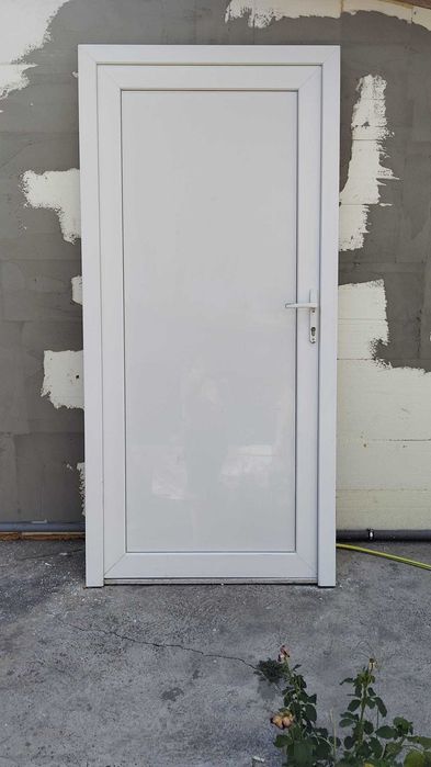 Ușa termopan 100/210