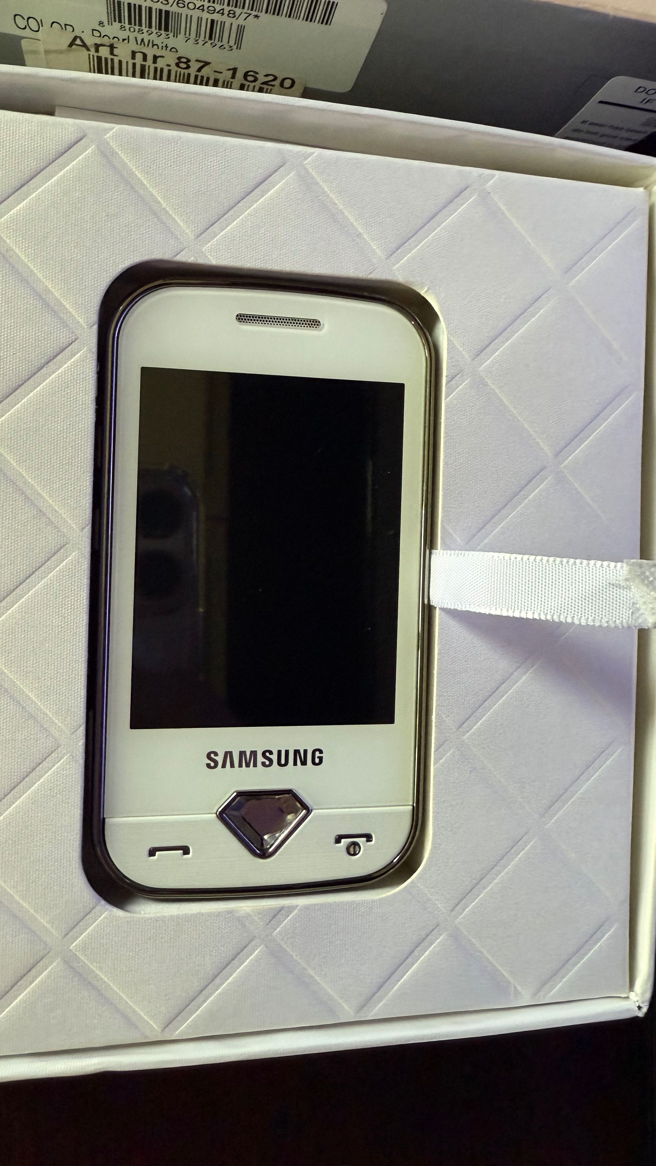 Samsung Diva Collection 2010.