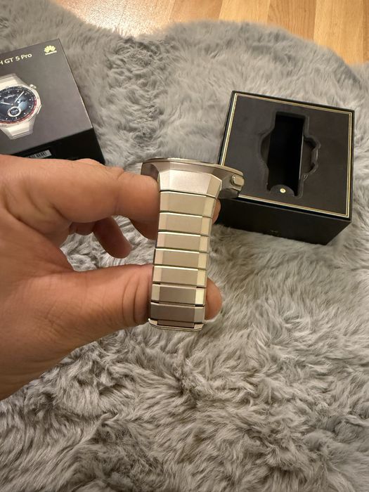 Huawei watch gt 5 pro titanium
