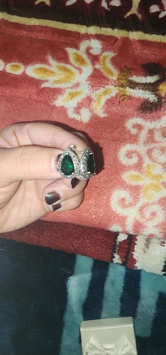 Продаётся серебряный женская Серьги проба 925